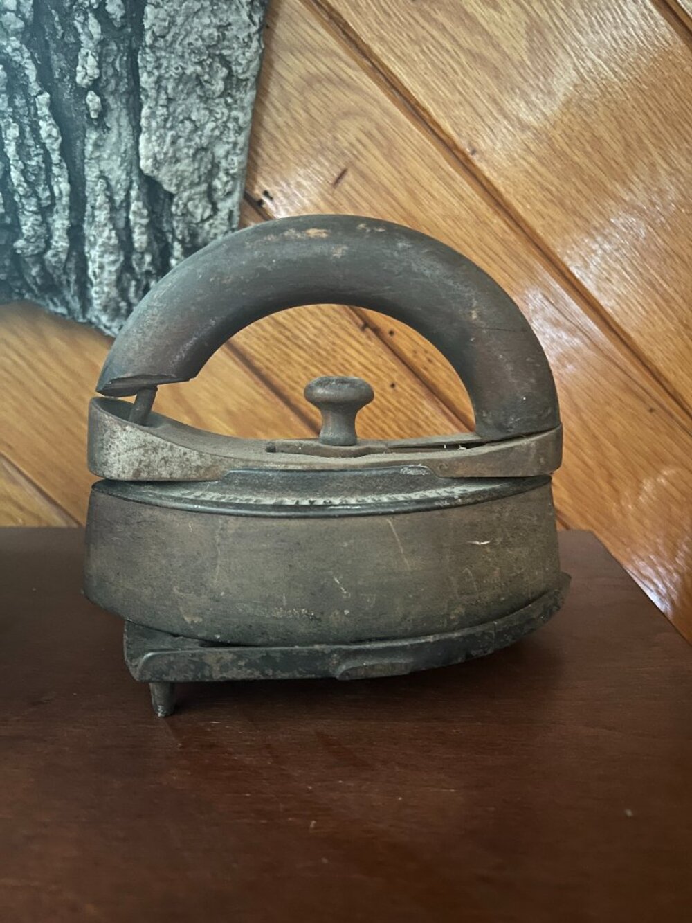 Antique Cast Iron Sad Iron with Trivet Colebrookdale Iron Co.